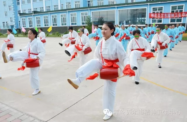 “送溫暖、獻(xiàn)愛心”內(nèi)蒙古護(hù)理學(xué)會(huì)走進(jìn)呼倫貝爾市精神衛(wèi)生中心開展慰問活動(dòng)13.webp.jpg